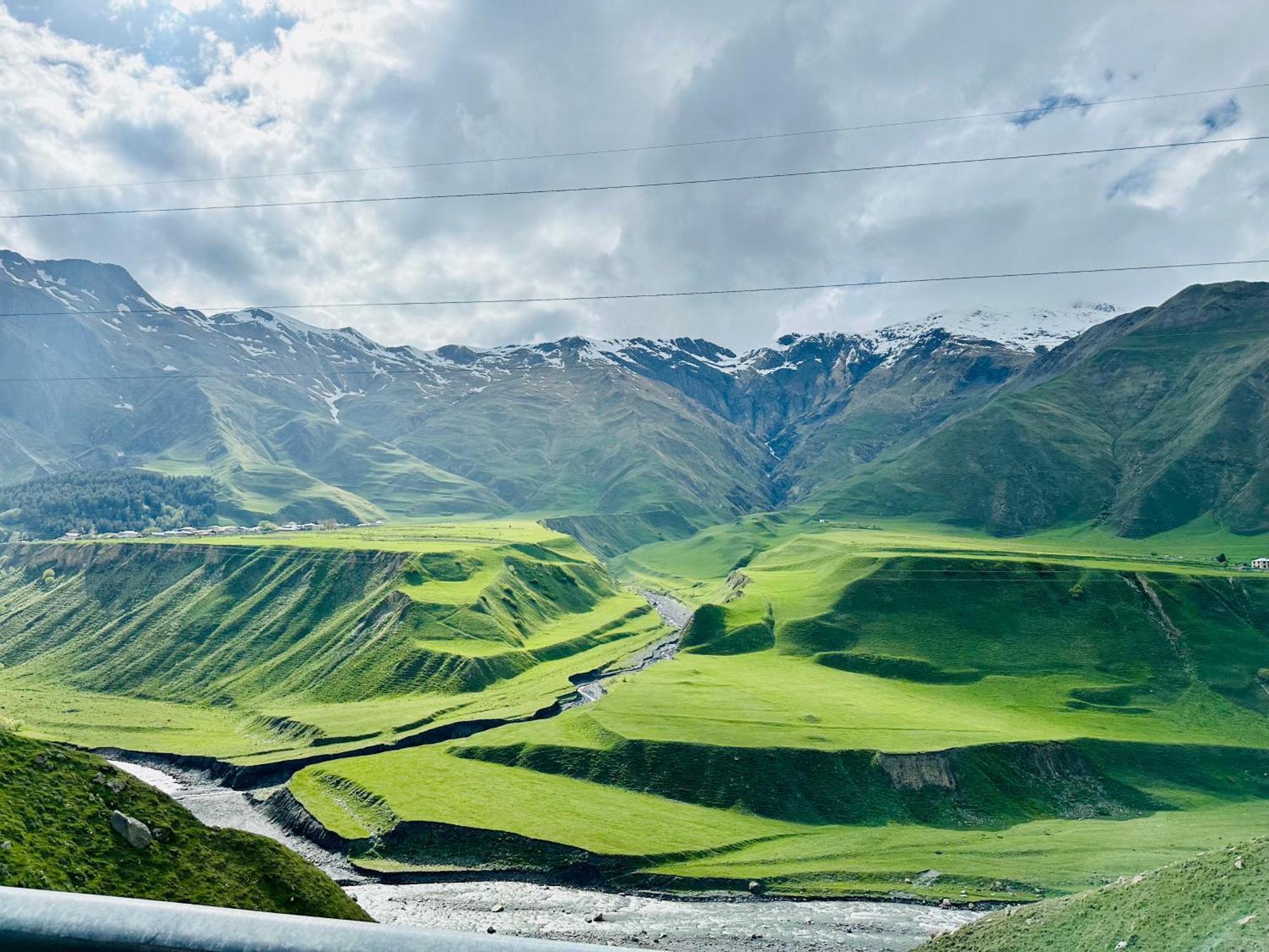 Alpine Escape Kazbegi Villa Exterior photo